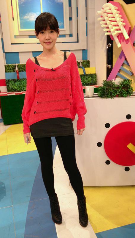 新蓝网米秀大杂烩-传小S主持春晚 化妆间后台