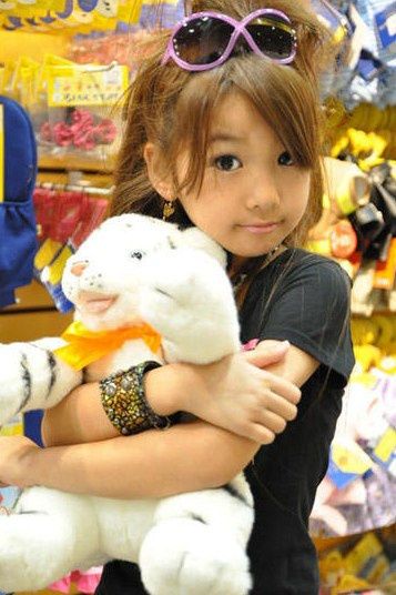 日本小学生打扮轻浮早熟(1/14)