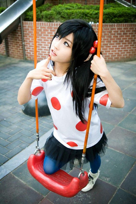 cosplay作品有《黑岩《俺妹,镜音リン《吊带袜《光之美少女