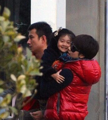 文君竹干爸为什么是张杰 马伊璃<em>文章女儿名字</em>