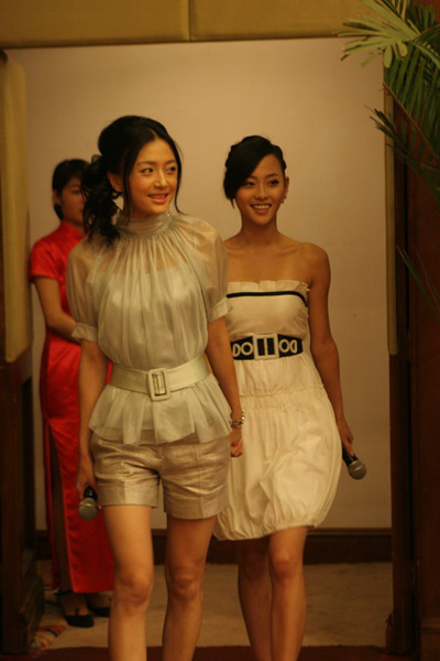 娱乐圈里当红女明星们的真实身高大揭密