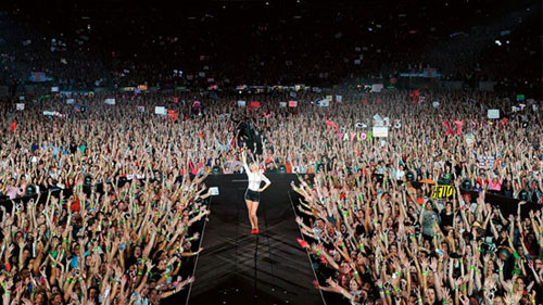 泰勒斯威夫特上海演唱会 d&b音响完美演绎