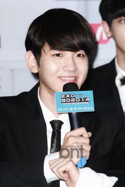 EXO伯贤拍感情戏 笑言不怕女友泰妍吃醋(图)