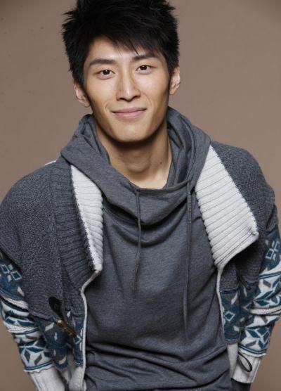 SMȷ��֣�����˳���Ůʱ�� �̵��к����ǽ�Լ�粨