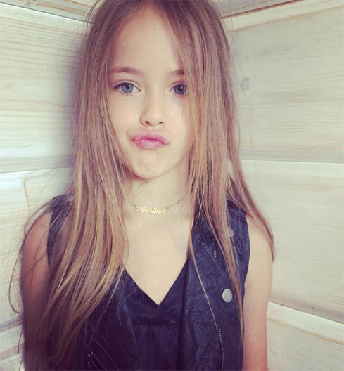 俄罗斯9岁名模走红 被赞世界最美的少女(图)