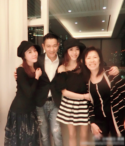 权相佑晒合照! 宋承宪崔智友刘德华齐上镜