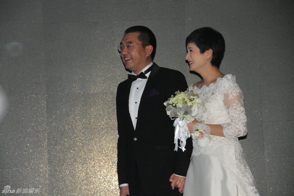 据悉,董勇的妻子高嘉艳曾是浙江省京剧团演员,现在是浙江艺术学校