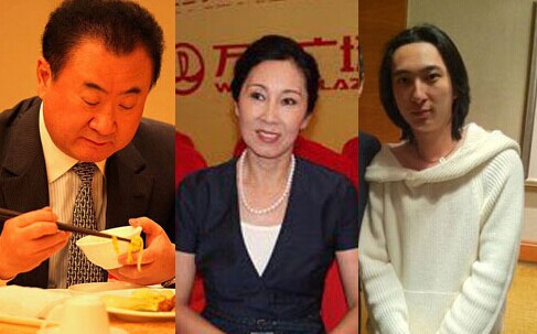 但是对于自己的母亲,王思聪才真的是十分用心,曾给妈妈林宁拍块翡翠的