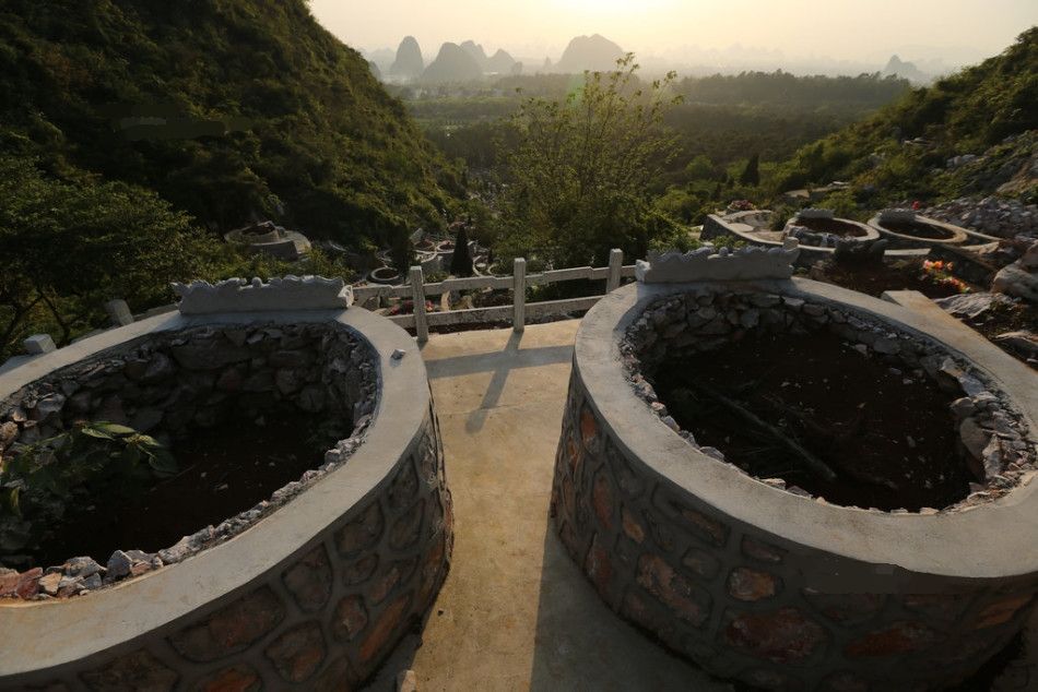 广西桂林尧山景区是国家首批4a景区,不仅风景优美还可以俯瞰整个桂林