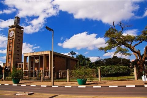 肯尼亚留学生嫌中国太热 紧急买机票回赤道避