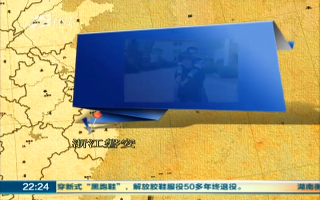 妈妈将儿子背上浙大