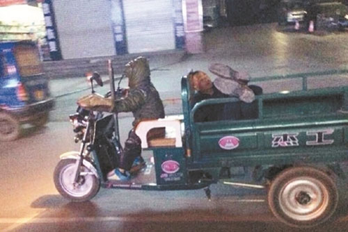 多少岁不能开三轮车 a8df37c874006e6551e1fad79b5c2378.jpg