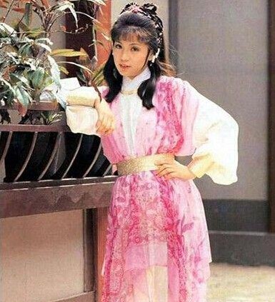 揭俏黄蓉翁美玲自杀真相 翁美玲个人资料