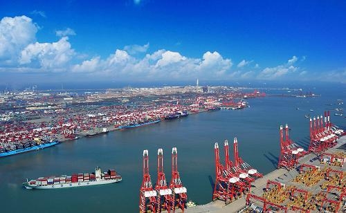 全球最大港口 十之七八在中国