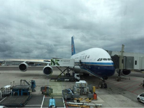 旅客心脏病发作 南航沈阳飞成都航班紧急返航