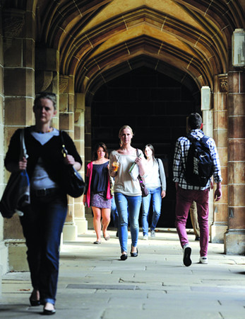 澳媒:留学生英语水平较低 拖累本土学生分数