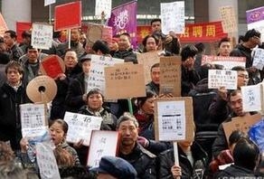中国劳动力调查:年均工资3万 所有类别男性收入远高女性