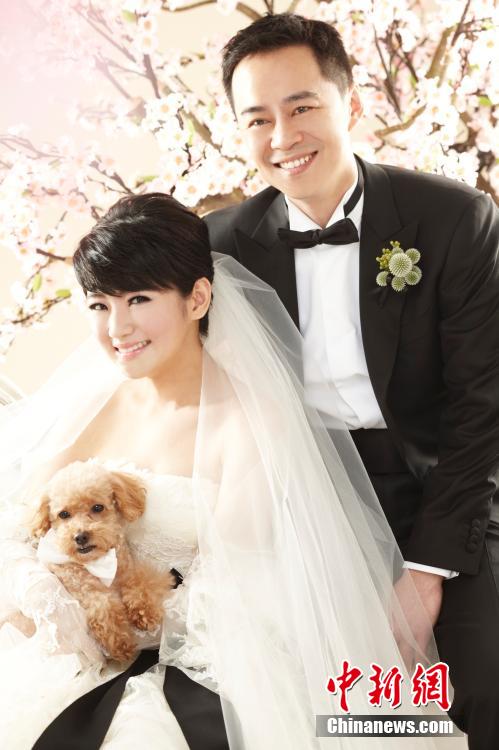 she成员selina宣布离婚