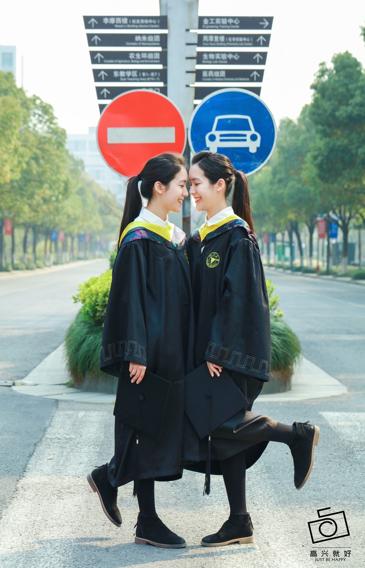 浙大学霸双胞姐妹花颜美腿长 高颜值美女学霸才是真正的人赢!