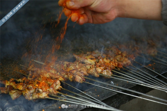 新疆烤肉撑起美食界的半壁江山