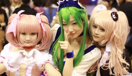 节为动漫迷们精心准备了6道硬菜—— 2016