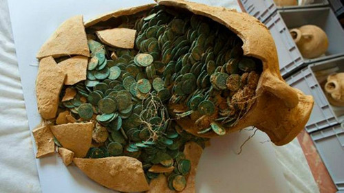 西班牙现600公斤现今保存最完好古罗马铜币（图）