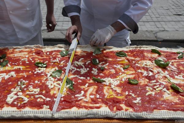 世界最长披萨