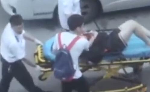 上海一酒店两名实习员工动刀打架 致2人受伤