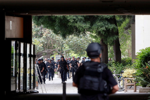加州大学洛杉矶分校枪击案系“谋杀-自杀”案