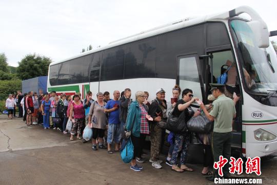 黑龙江绥芬河口岸实施退税政策入境俄客流呈现高峰