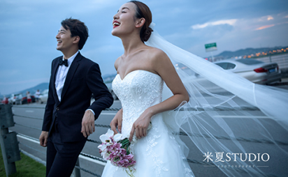 郑州旅行婚纱摄影_郑州哪里有买婚纱呢(3)