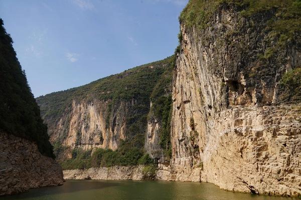 长江黄金邮轮：游三峡、小三峡和小小三峡