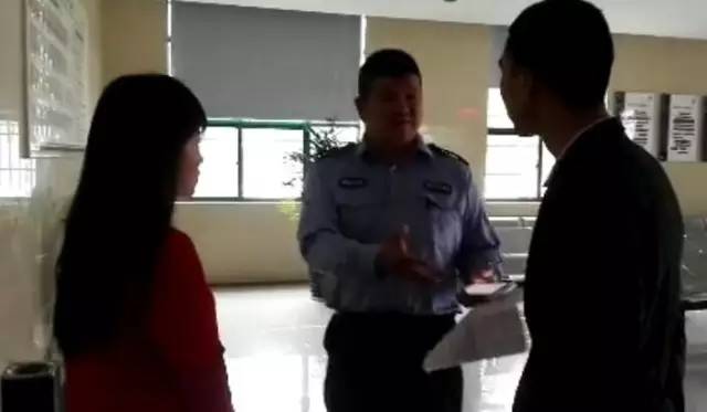 金华一女子无证驾驶被查 为了躲避处罚她向交