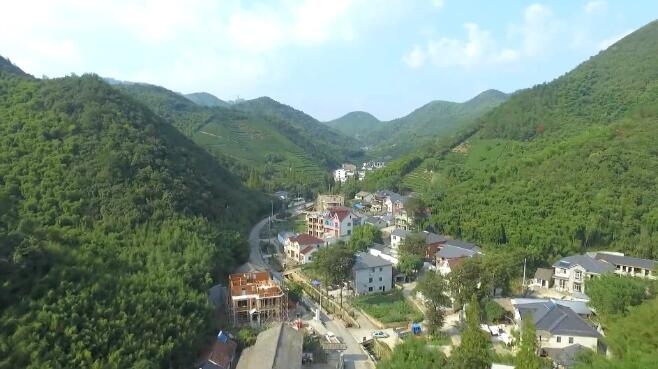 我省德清县五四村,桐庐县芦茨村,玉环县山里村等7个村上榜.
