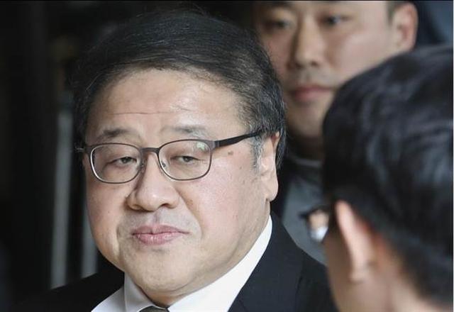 韩国检方紧急逮捕朴槿惠前首席秘书安钟范