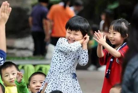 浙江要立法纠正幼儿园小学化倾向 不可以教小
