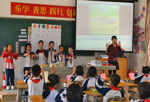 浙江推进中小学教师资格定期注册制度 不再终