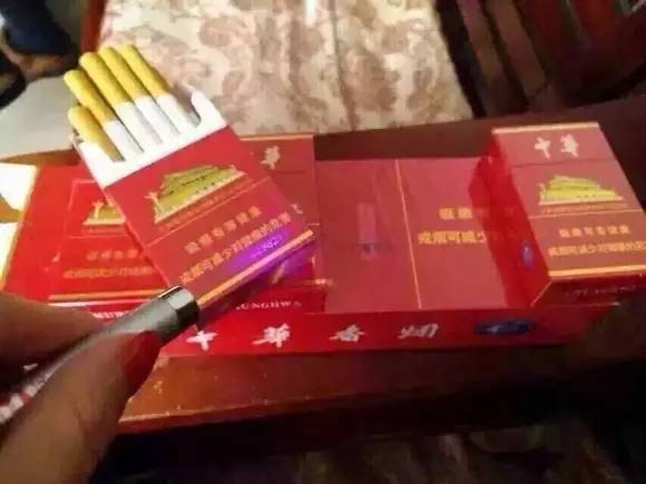 温州女子一口气买了60多条中华烟 看到烟后傻眼了.