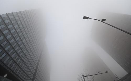 中央气象台发布最高等级大雾红色预警