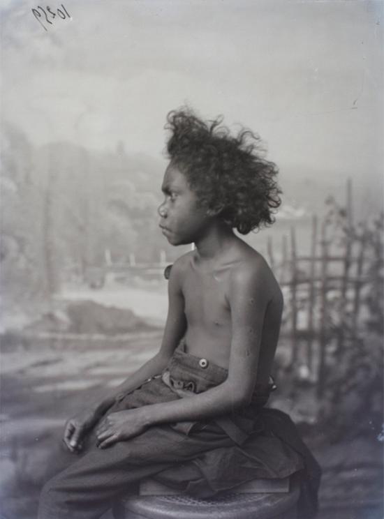 澳洲土著男人 2d7151af88bb71bbeb3da2a7a39e41e9.jpg