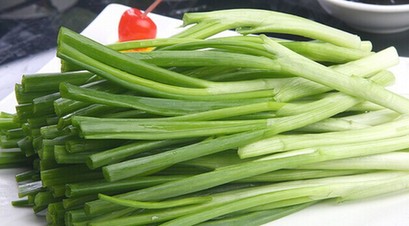 惊呆了!土豆旁放点这个不发芽!想放多久都没问