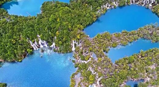 九寨沟震后半月实地航拍:瑶池碧水依在,翠海叠瀑归来!