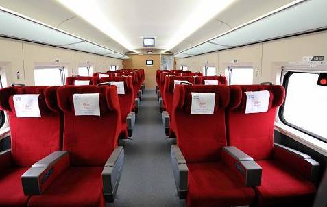 手慢无!要买赶紧 国庆回程高铁动车票格外紧俏