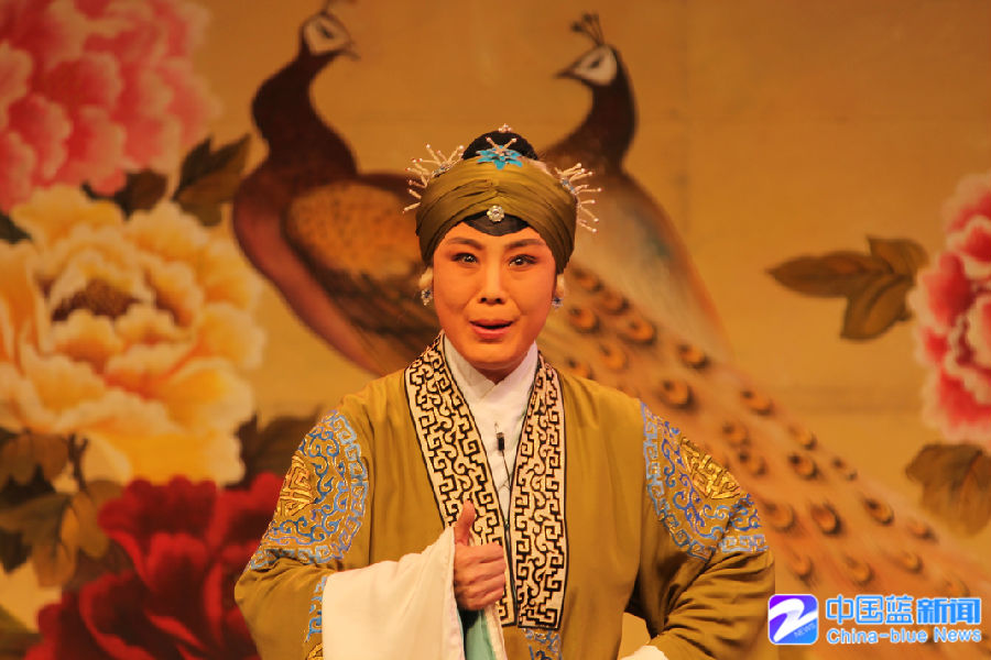 施洁净扮演的吴国太