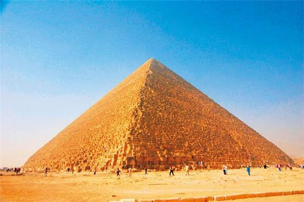 考古学家发现古本手卷 揭秘埃及金字塔如何建成