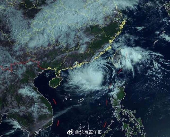 风云四号卫星交付使用 微信启动图片将换成我