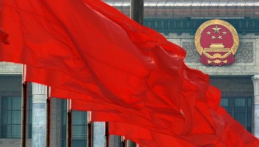 早报:航空公司负责人谈空中放油 沙特联军空袭