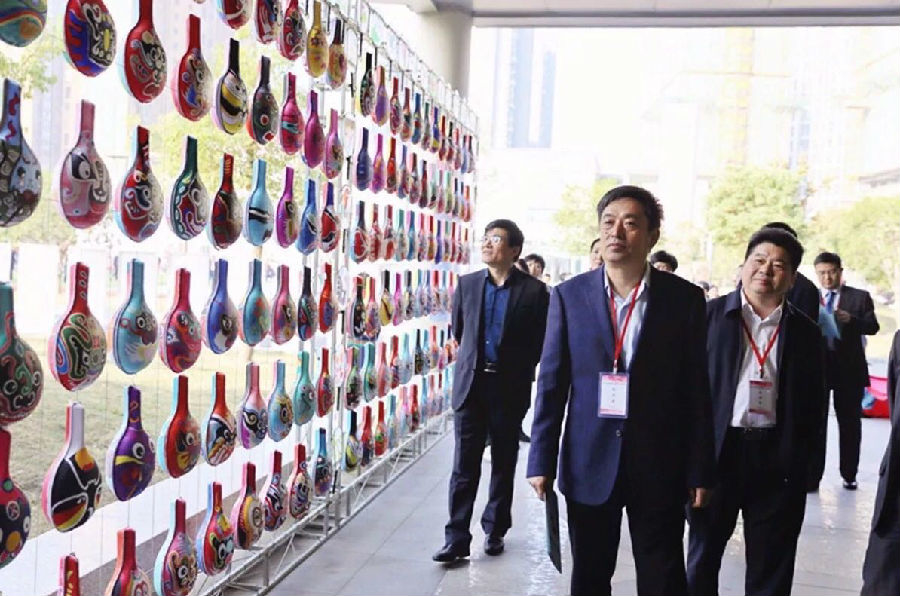 全国中小学党建暨德育工作会在杭召开 杭州实