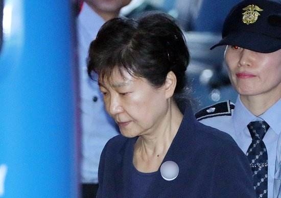 韩媒:朴槿惠案月底将重新审理 是否出庭系未知