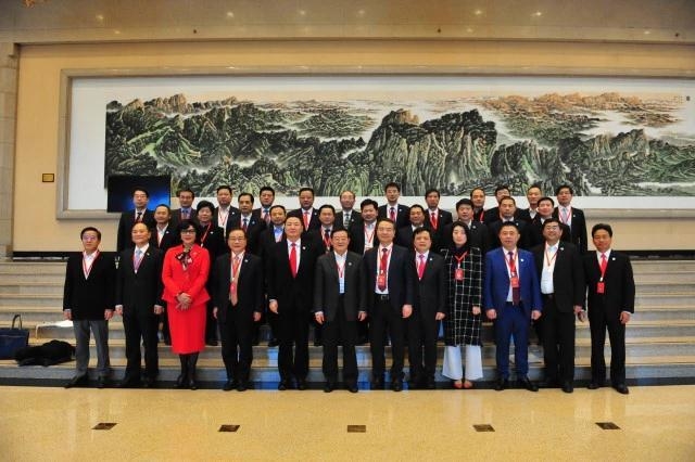 李书福、南存辉、徐冠巨三位浙商当选全国工商联领导_新蓝网